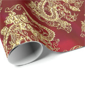 Cadeau Dragon d'or embouti sur papier satin rouge (Coin rond)