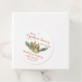 Cadeau Étiquettes de faveur florales orange, vert et marr (En situation)