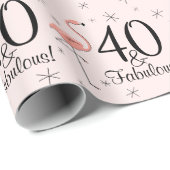 Cadeau Flamant rose rose '40 et fabuleux ! ' papier cadea (Coin rond)