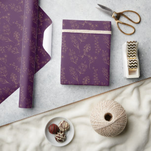 Cadeau Fleurs dorées sur papier de soie violet pour maria