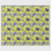 Cadeau Floral violet sur papier d'enveloppement d'aquarel (Plat)