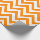Cadeau orange et blanc de papier d'emballage de chevron (Coin)