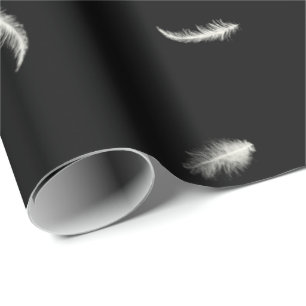 Cadeau Plumes blanches sur papier à envelopper noir
