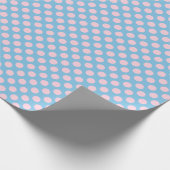 Cadeau Pointe Polka rose clair sur papier d'enveloppement (Coin)
