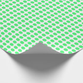 Cadeau Points verts clairs sur papier à envelopper blanc (Coin)