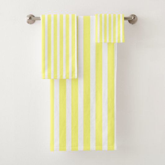 Cadeau rayé jaune et blanc (En situation)