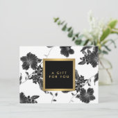 Cadeaubon met vintage zwart bloemmotief (Staand voorkant)