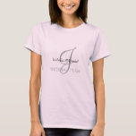 Cadeaux de t-shirt mariage Monogram<br><div class="desc">Les Cadeaux Monogram offrent une vaste sélection de timbres-poste USPS personnalisables, autocollants de scellés d'enveloppe, cartes de voeux, chemises, casquettes, boutons, magnets et bien plus encore. Ces monogrammes sont parfaits pour envoyer des invitations à un mariage, des invitations à une fête d'anniversaire, des annonces de remise de diplômes et des...</div>