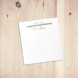 Cadeaux d'enseignants - Bloc-notes illustré person<br><div class="desc">Mon Cadeau Teachers Personnalisé Illustrated Pencil Notepad fait un grand cadeau pour Votre professeur préféré. Personnalisez avec un nom pour un cadeau unique. Les enseignantes et enseignants notent des plaquettes font de grands cadeaux de vacances ou de fin d'année. Le design présente ma propre illustration d'un crayon. Autres options de...</div>