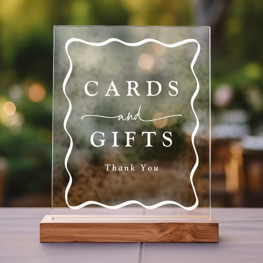 Cadeaux et cartes de mariage blanc moderne