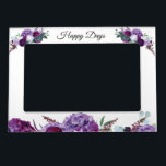 Cadre Aimanté Avec Photo Joyeux Jours Personnalisables Purple Floral<br><div class="desc">Personnaliser avec une ligne de texte. Ajoutez l'emplacement,  l'année,  l'événement ou les noms selon vos besoins. Décrivez vos moments inoubliables dans ce cadre original de photo à fleurs violettes. Capturez ces occasions spéciales</div>