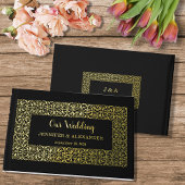 Cadre élégant en or chic sur feuille d'or noir