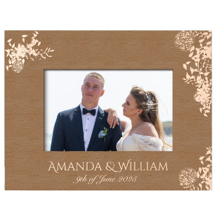 Cadre photo de mariage finement orné et gravé