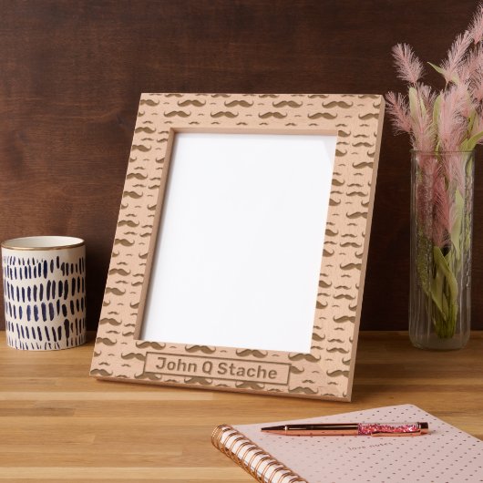 Cadres Gravés Modèle du nom de la moustache (Gauche)