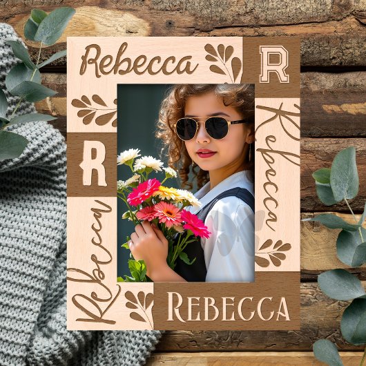 Cadres Gravés Nom de la police de fantaisie du monogramme et ini