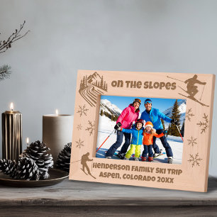 Cadres Gravés Ski De Neige Sur Les Pentes Texte Personnalisé