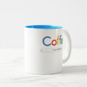Café Dans Google Police Mug à café à deux tons (Devant droit)