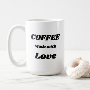 Café fait avec la tasse d'amour