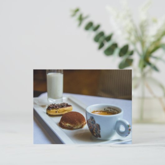 Café Pâtisseries au lait Cacao Chaud Carte postale (Debout devant)