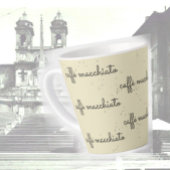 Caffè macchiato, op antiek mok voor het kijken van