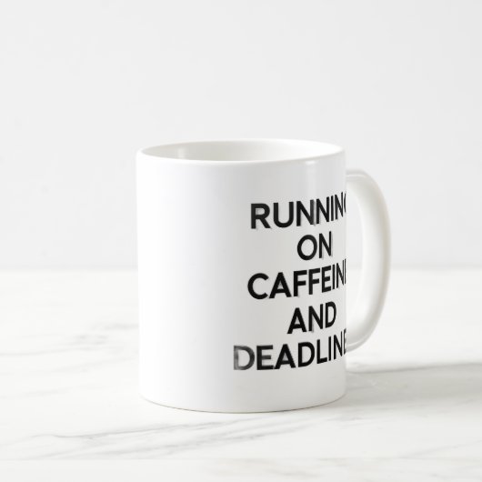 Caffeine & Deadlines Hustle Mug (Devant droit)