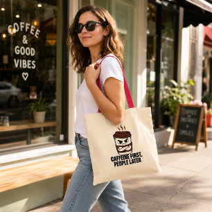 Caffeïne eerst, mensen later Introvert Boodschappe Tote Bag