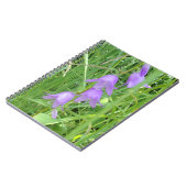 Cahier à spirale aux fleurs violettes précieuses (Côté gauche)