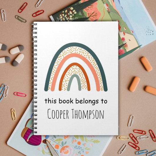 Cahier arc-en-ciel appartient aux enfants