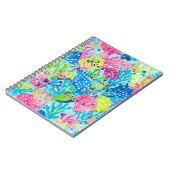 Cahier classique au graphisme élégant (Côté gauche)