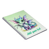 Cahier Dragon Bébé Vert Doux – Nom Personnalisé (Côté Droit)