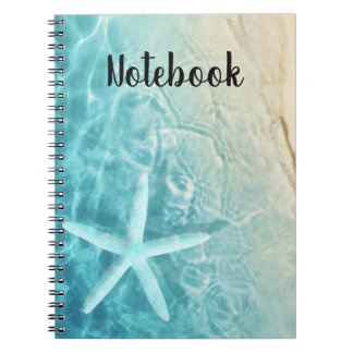Cahier élégant de la belle plage de mer