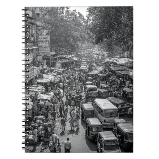 Cahier monochrome de la rue animée du marché (Devant)