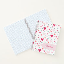 Cahier personnalisé avec motif de cœurs roses pour
