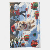 Cairn Terrier loopt in de sneeuw met kerst Pet Theedoek (Verticaal)