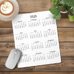 Calendrier minimaliste moderne noir et blanc 2025<br><div class="desc">🌟 Ceci est pour 2025 🌟 2025 Modern Simple Black and White Calendar Mouse Pad avec un calendrier simple et minimaliste année par année. Il s'agit d'un simple noir et blanc, mais les couleurs sont toutes personnalisables. Veuillez nous contacter à cedarandstring@gmail.com si vous avez besoin d'aide pour la conception ou...</div>
