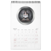 CALENDRIER MURAL DOMESTIQUE DE POULE MOUILLÉE (Mar 2027)