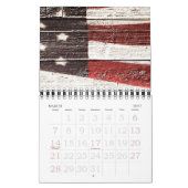 Calendrier Mural Painted American Flag on Rustic Wood Texture (Mar 2027)