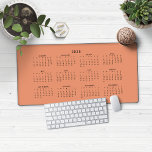 Calendrier Orange 2025 Moderne en terre cuite roui<br><div class="desc">🌟 Ceci est pour 2025 🌟 2025 Modern Terracotta Rust Orange Calendrier Bureau Mat Mat Pad. Cette version est en orange terreux chic,  mais les couleurs peuvent être facilement customisées ! Veuillez nous contacter à cedarandstring@gmail.com si vous avez besoin d'aide pour la conception ou les produits correspondants.</div>