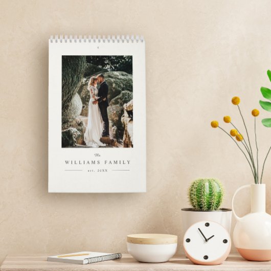 Calendrier Photo de mariage élégant moderne des jeunes mariés