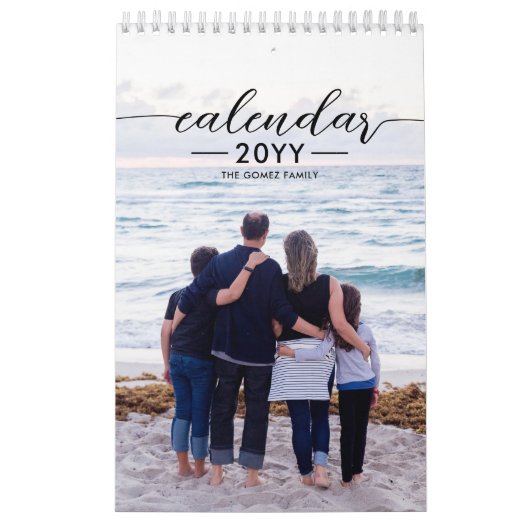 Calendrier Photo Famille Moderne Élégant Script Custom Year C (Protection)