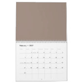 Calendrier un mur marron avec une horloge (Feb 2027)