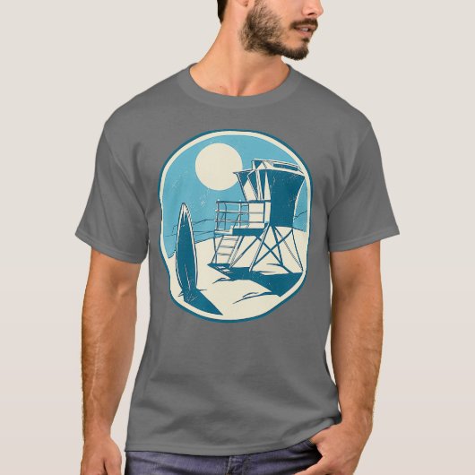 California beach design with lifeguard tower and t-shirt (Voorkant)