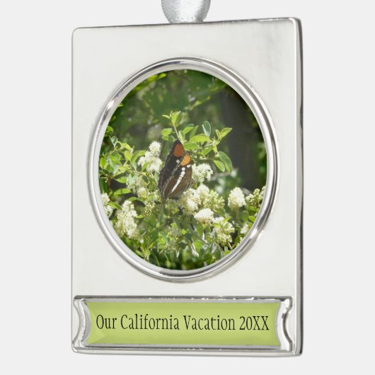 Californische zuster Butterfly in Yosemite Verzilverd Banner Ornament (Links)