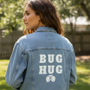 Câlin de bug mignon typographie blanche avec des b
