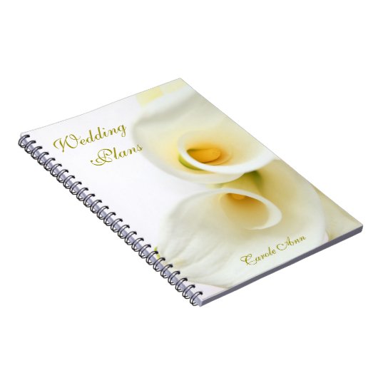 Calla liegt boven de kop notitieboek (Rechterzijde)