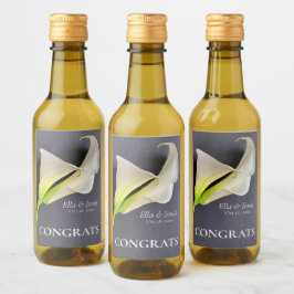 Calla lilies op een grijze bruiloft wijn etiket