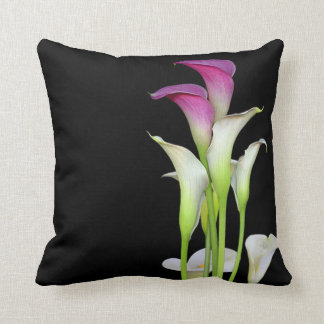 Calla Lily Bouquet Black Kussen