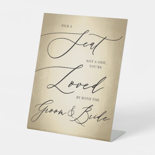 Calligrafiescript Gold Pick A Seat Weddenschap Reclamebord Met Voetstuk (Voorkant)