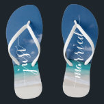 Calligraphie Mariée Plage Mariage Flip Flops<br><div class="desc">Calligraphie mariée plage mariage flip flops avec des bretelles minces</div>