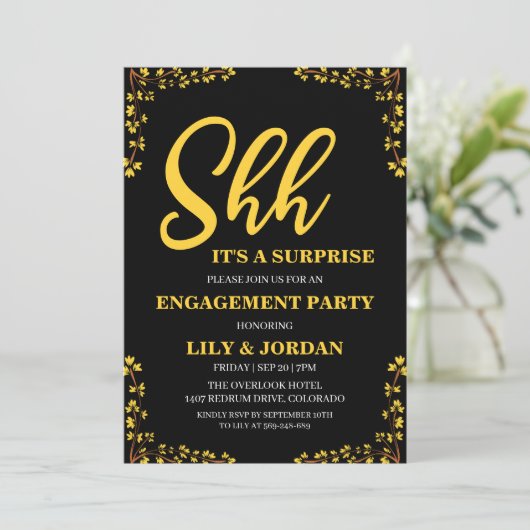 Calligraphie Surprise Engagement Party Invitation (Debout devant)
